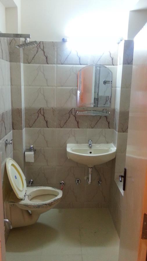 Hotel Greens Ludhiana Esterno foto