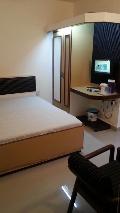 Hotel Greens Ludhiana Esterno foto